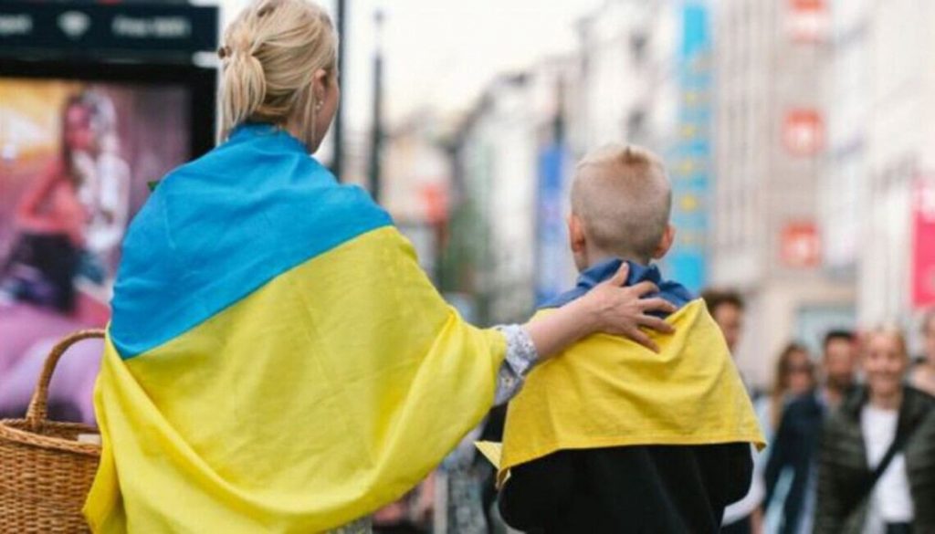 Рада ЄС продовжила тимчасовий захист для українців до 2026 року