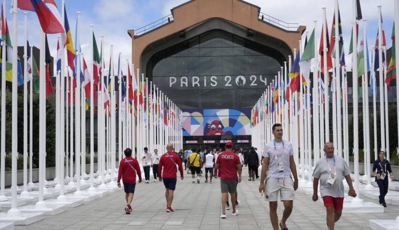 Спортсмени скаржаться на дефіцит їжі на Олімпіаді в Парижі 2024