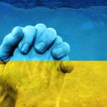 Скільки Україна отримує військової і фінансової допомоги на день