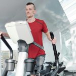 5 порад, як правильно ходити на еліпсі, щоб схуднути