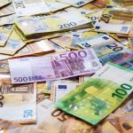 Курс валют на 2.09.2024: скільки коштують долар, євро і злотий