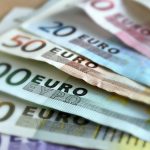 Курс валют на 16.09.2024: скільки коштують долар, євро і злотий