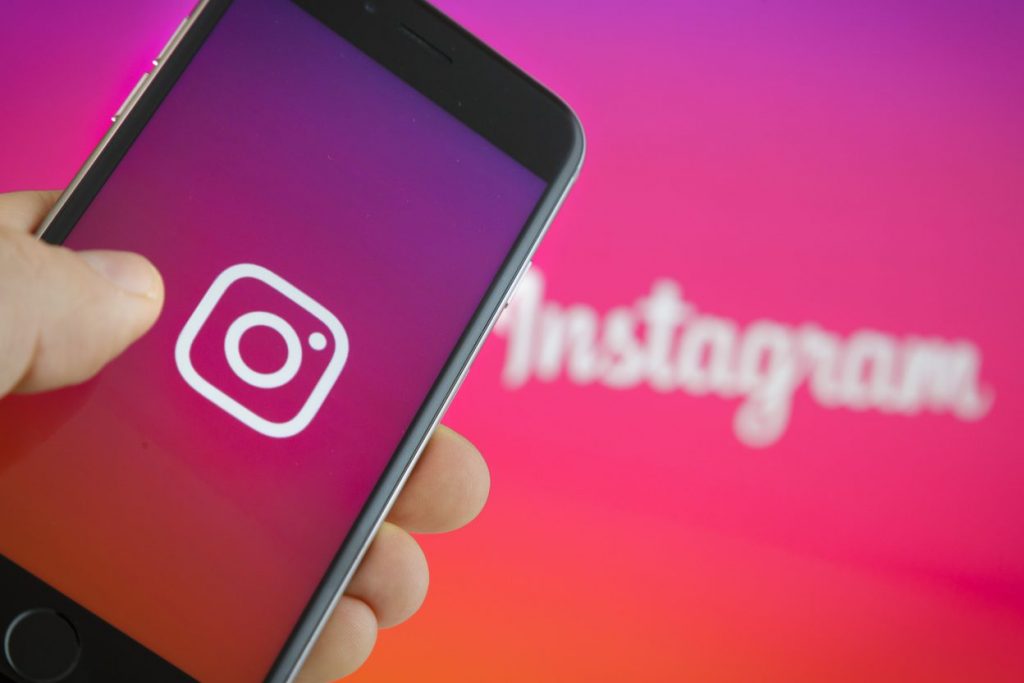 Instagram прослуховує кожного користувача: правда чи вигадка?