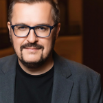 Секс-символ 90-х: який вигляд мав Олександр Пономарьов у молодості