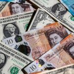Курс валют на 02.10.2024: скільки коштують долар, євро і злотий