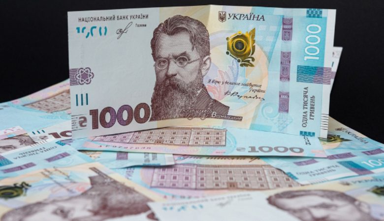 Курс валют на 15.11.2024: скільки коштують долар, євро і злотий