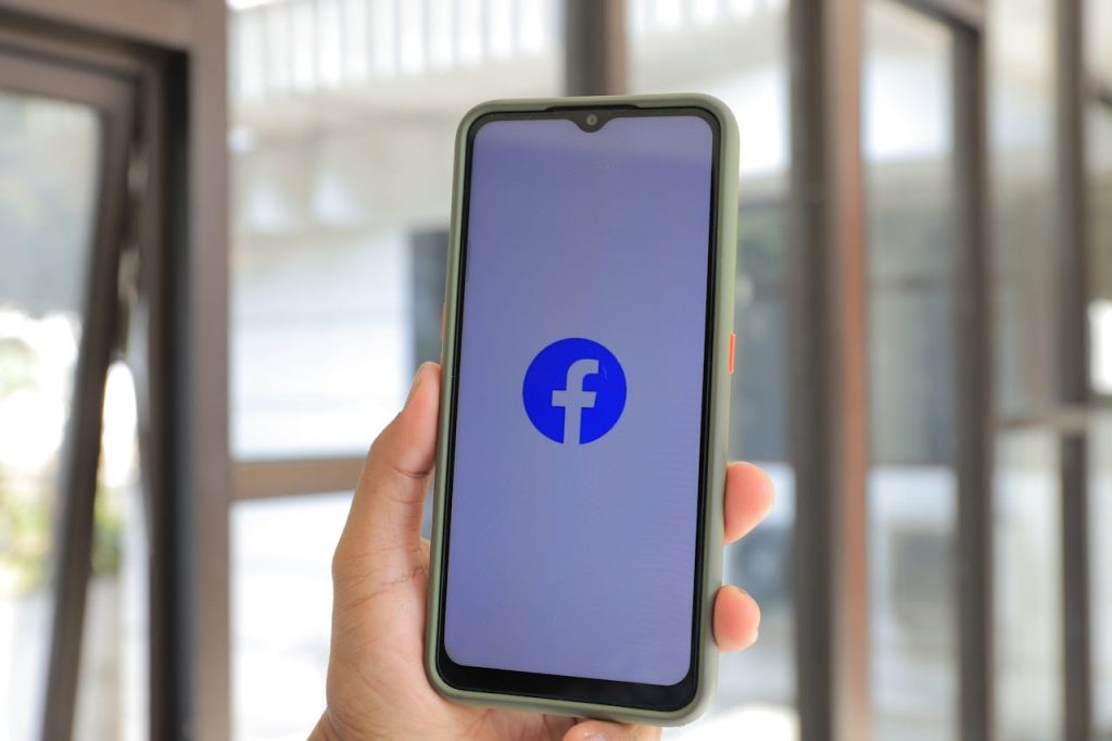 Як мені заблокувати свій профіль у Facebook? 3 кроки