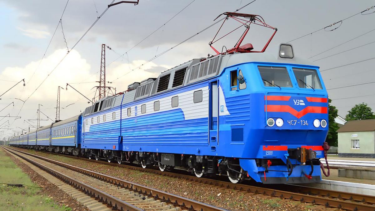 Укрзалізниця готує підвищення тарифів на 37%: коли та чому зростуть ціни