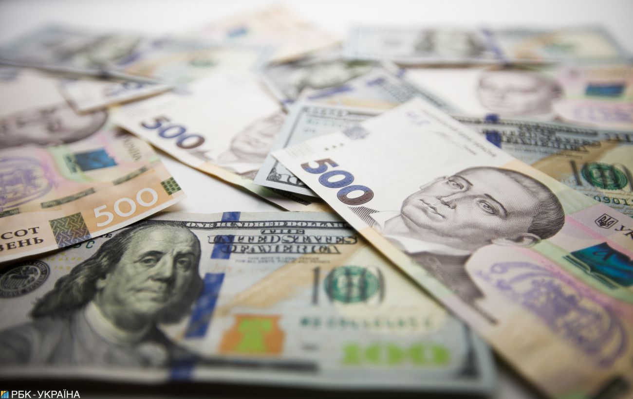 Курс валют на 9.12.2024: скільки коштують долар, євро і злотий
