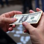 Курс валют на 13.12.2024: скільки коштують долар, євро і злотий