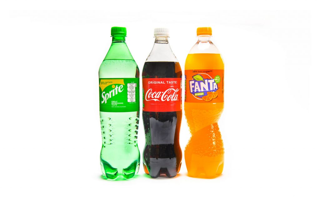 Чому Coca-Cola, Sprite, Fanta відкликають свою продукцію та де поширились небезпечні напої