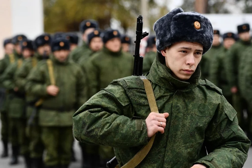 Стало відомо, скільки українських чоловіків з окупованих територій мобілізувались в армію РФ