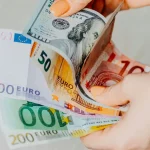 Курс валют на 6.12.2024: скільки коштують долар, євро і злотий