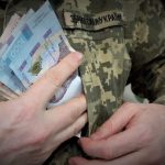 Військові ветерани отримуватимуть виплати раз на квартал: яка сума та як оформити