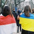 Українці масово виїжджають із Польщі: скільки їх виїхало та чому