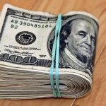 Курс валют на 27.02.2024: скільки коштують долар, євро і злотий