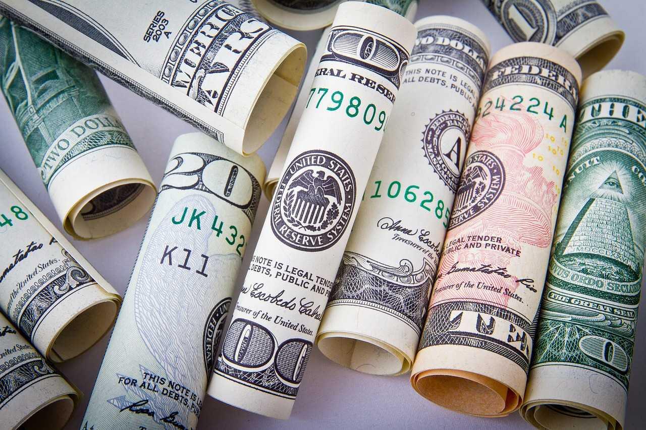 Курс валют на 28.03.2025: скільки коштують долар, євро і злотий