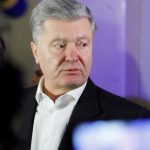 Порошенка офіційно звинувачено у держзраді: що відомо про «вугільну справу» та скільки років в'язниці йому загрожує