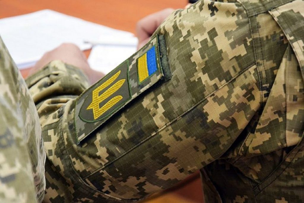 Українцям віком 60+ дозволять служити за контрактом у ЗСУ: у ВР зареєстровано новий законопроєкт