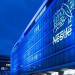 Небезпечний токсин виявили у дитячому харчуванні від Nestle: як уберегти дитину від отруєння