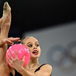 Онофрійчук змусила агресорів слухати гімн України та проігнорувала фото з ними. ВІДЕО