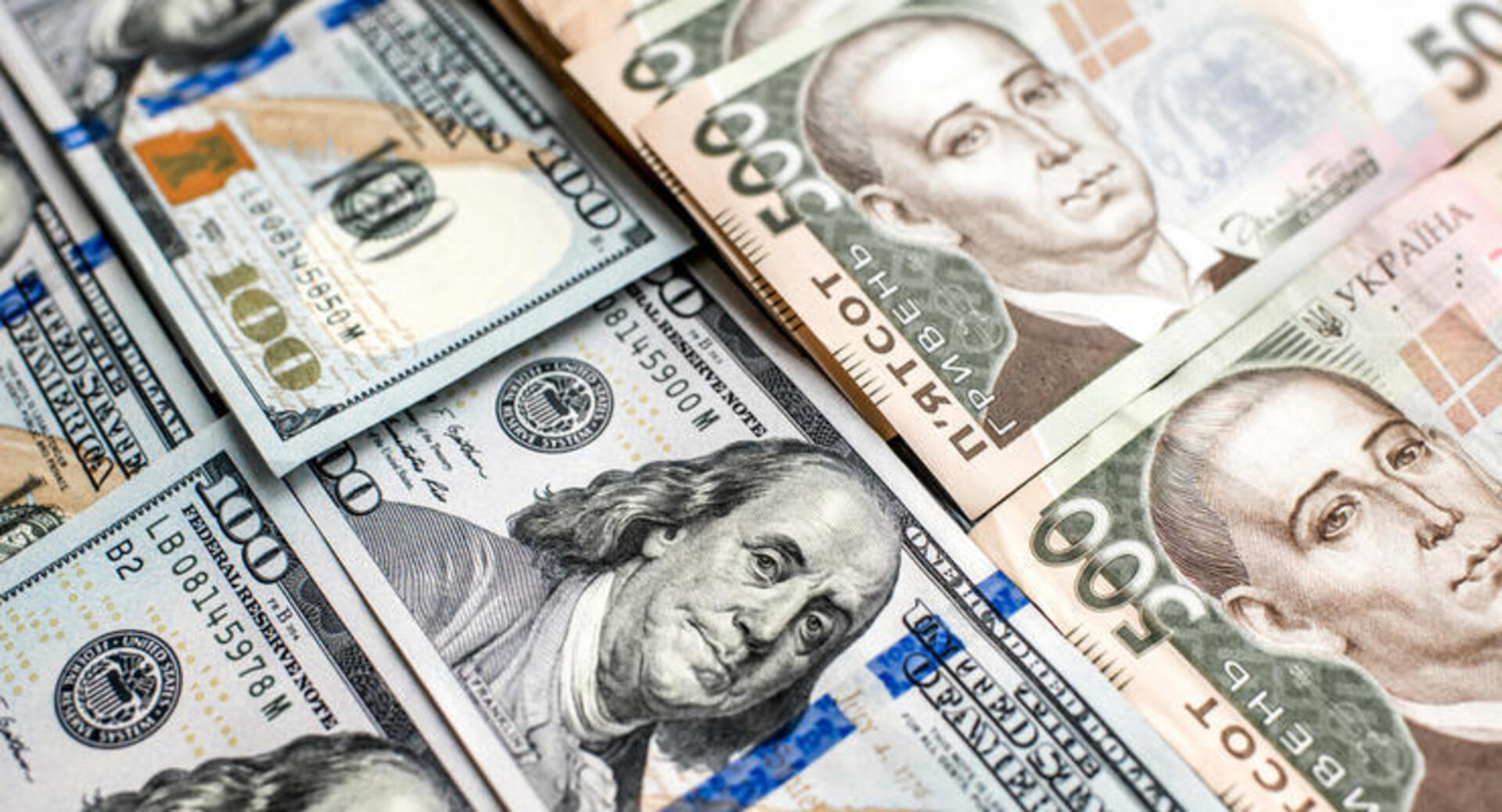 Курс валют на 27.05.2025: скільки коштують долар, євро і злотий
