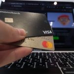 Українцям, які виїхали за кордон з боргами за комуналку, можуть арештувати рахунки