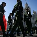 У Москві масово зник мобільний зв'язок у день репетиції параду