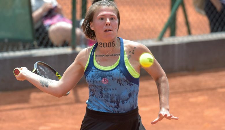 Олександра Олійникова розгромила італійку та вперше в сезоні вийшла до чвертьфіналу