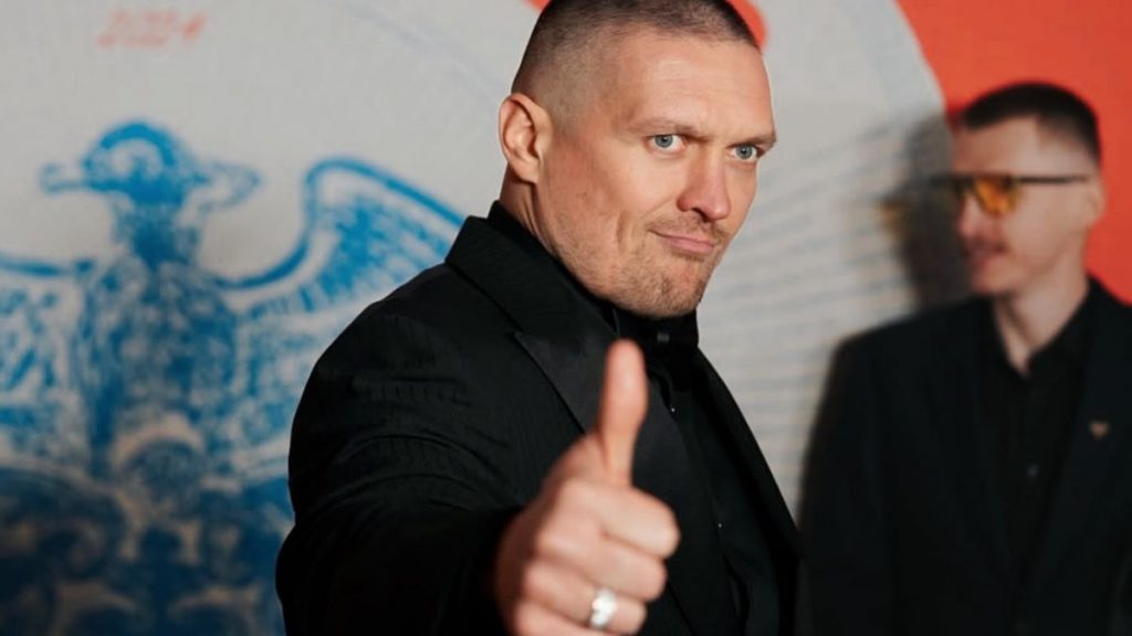 Коли Усик піде з боксу: скільки боїв залишилось і хто його останній суперник