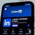 Як анонімно переглядати чийсь профіль на LinkedIn