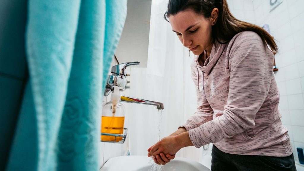 Гарячої води не буде в Києві влітку: що робити мешканцям та як підготуватись до відключення