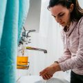 Гарячої води не буде в Києві влітку: що робити мешканцям та як підготуватись до відключення