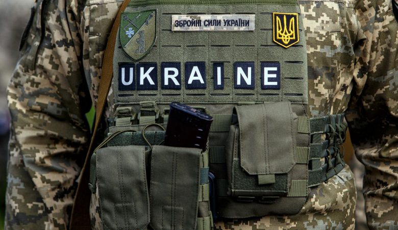 Відома екстрасенска Яна Пасинкова назвала дату завершення війни в Україні