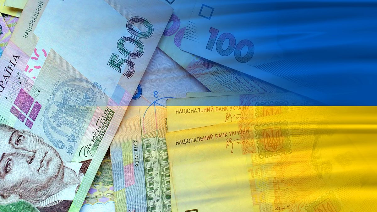 Вперше з 2022 року Україна почала повертати борги воєнного часу: як це вплине на курс гривні