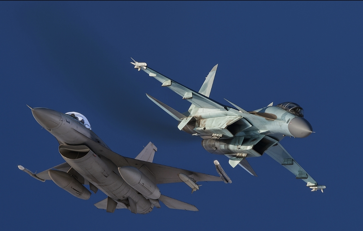 F-16 вперше збив Су-35: скільки винищувачів залишилось у Росії і чому ця втрата для них критична