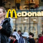 McDonald’s відкрив вакансії для українських підлітків з 16 років