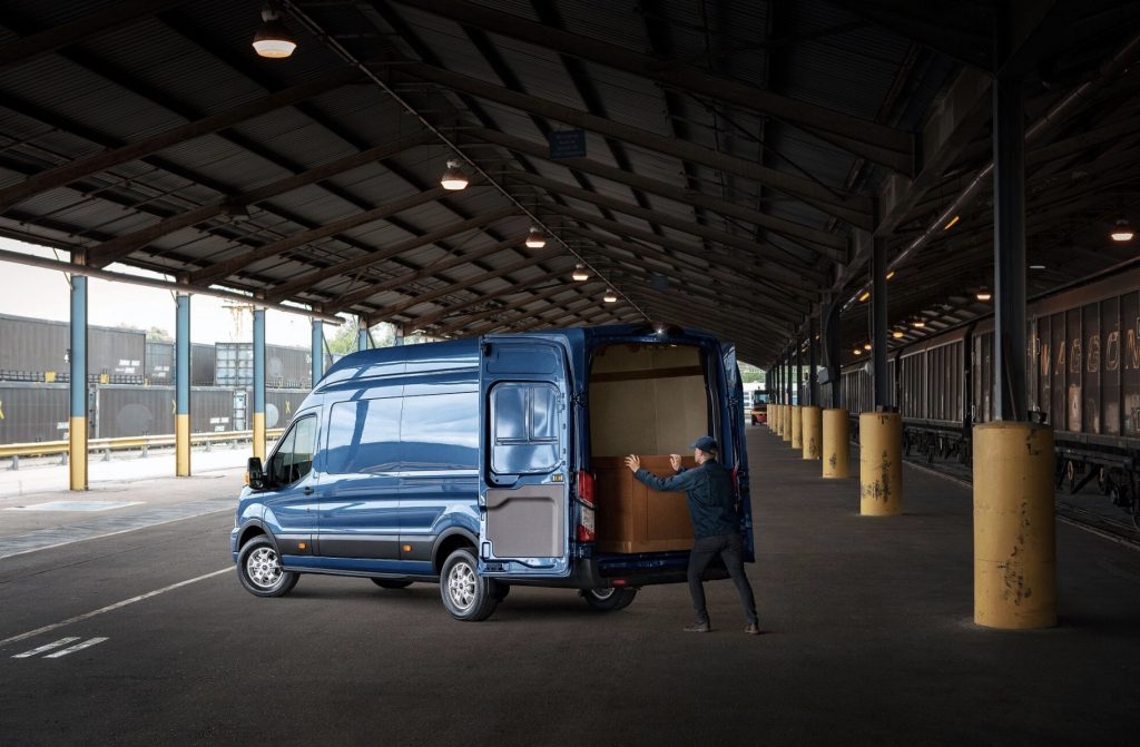 Ford Transit Van: Універсальний транспорт для малого та великого бізнесу