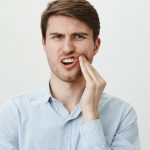 Чому болять зуби, коли захворів? Несподівана причина