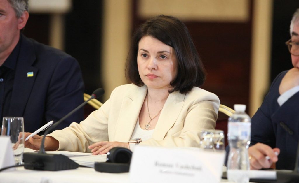 Хто така Леся Карнаух та що відомо про нову очільницю податкової служби України