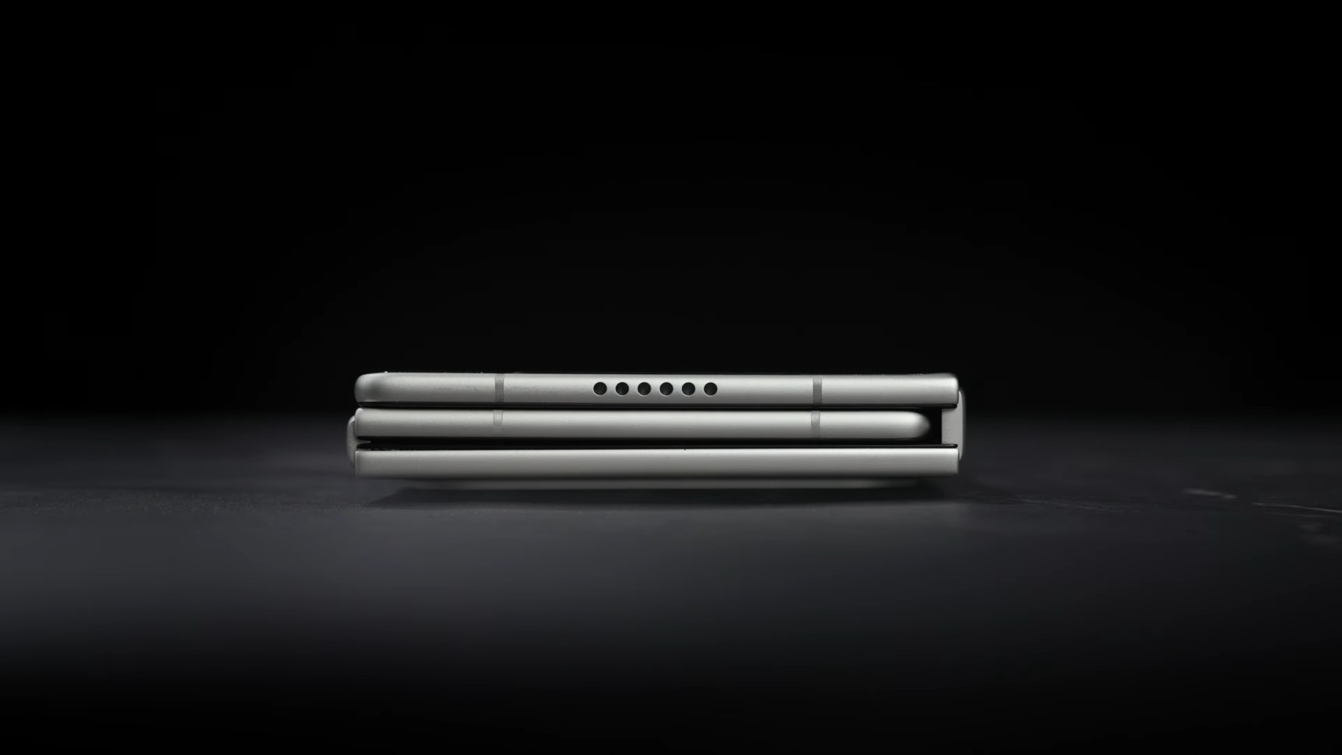 TECNO PHANTOM Ultimate G Fold – найтонший смартфон-трикладушка: що відомо