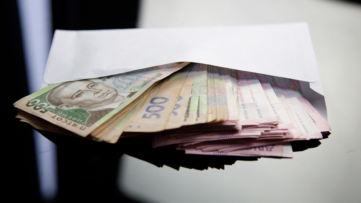 В Україні зросла кількість підроблених купюр: які номінали найчастіше фальшують
