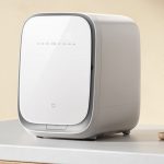 Xiaomi представила настільну міні-пральну машину для дрібних речей: які відгуки та скільки коштує