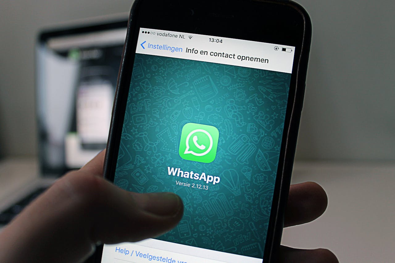 WhatsApp запускає вбудований перекладач для iPhone та Android: що зміниться?