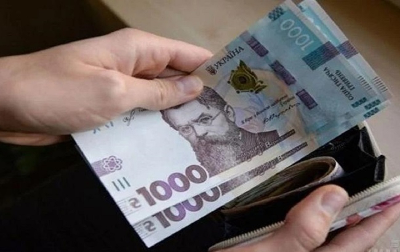 Українці отримають зимову допомогу по 6500 гривень: хто потрапить в списки на отримання виплат