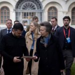Для чого принцеса Анна приїхала в Україну та як допомогла у розвитку центрів реабілітації для дітей