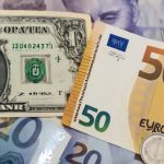 Курс валют на 2.10.2025: скільки коштують долар, євро і злотий