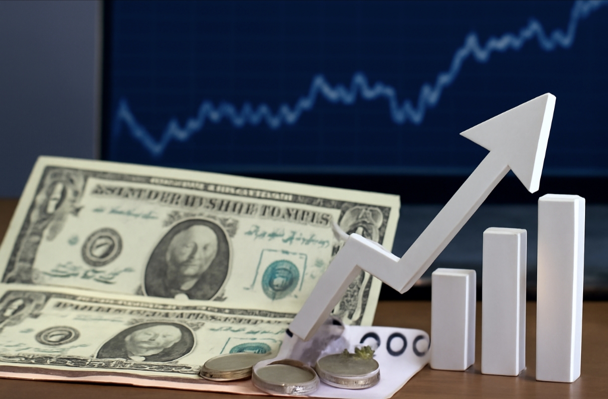 Курс валют на 10.10.2025: скільки коштують долар, євро і злотий