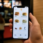 McDonald’s запускає новий сервіс мобільних замовлень в Україні: як працює новий сервіс та в яких містах можна його протестувати