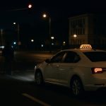 У Києві можуть дозволити роботу таксі під час комендантської години: як це працюватиме